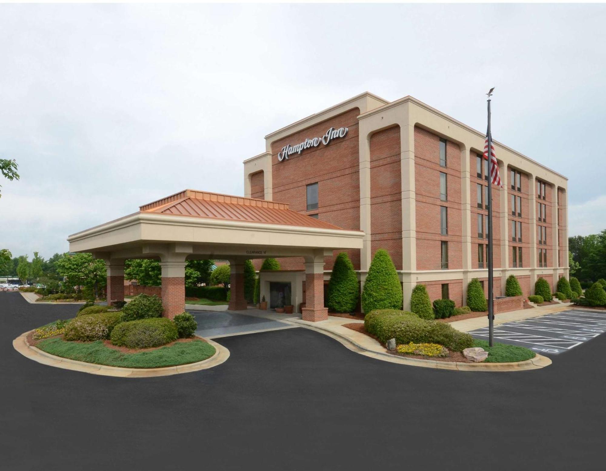 Hampton Inn Raleigh Capital Blvd North Exterior photo